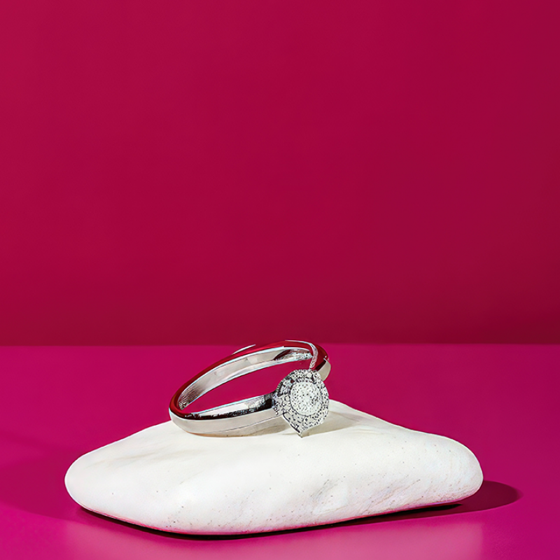 Các đương sự trên màn hình không phải là diễn viên